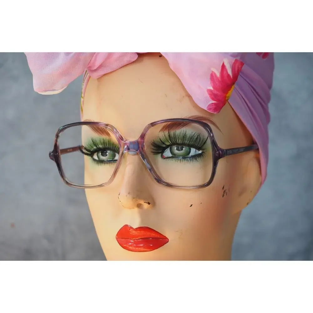 Vintage 1970s Eyeglasses Canada 52-16 Granny Chic Retro Boho Jackie O NOS